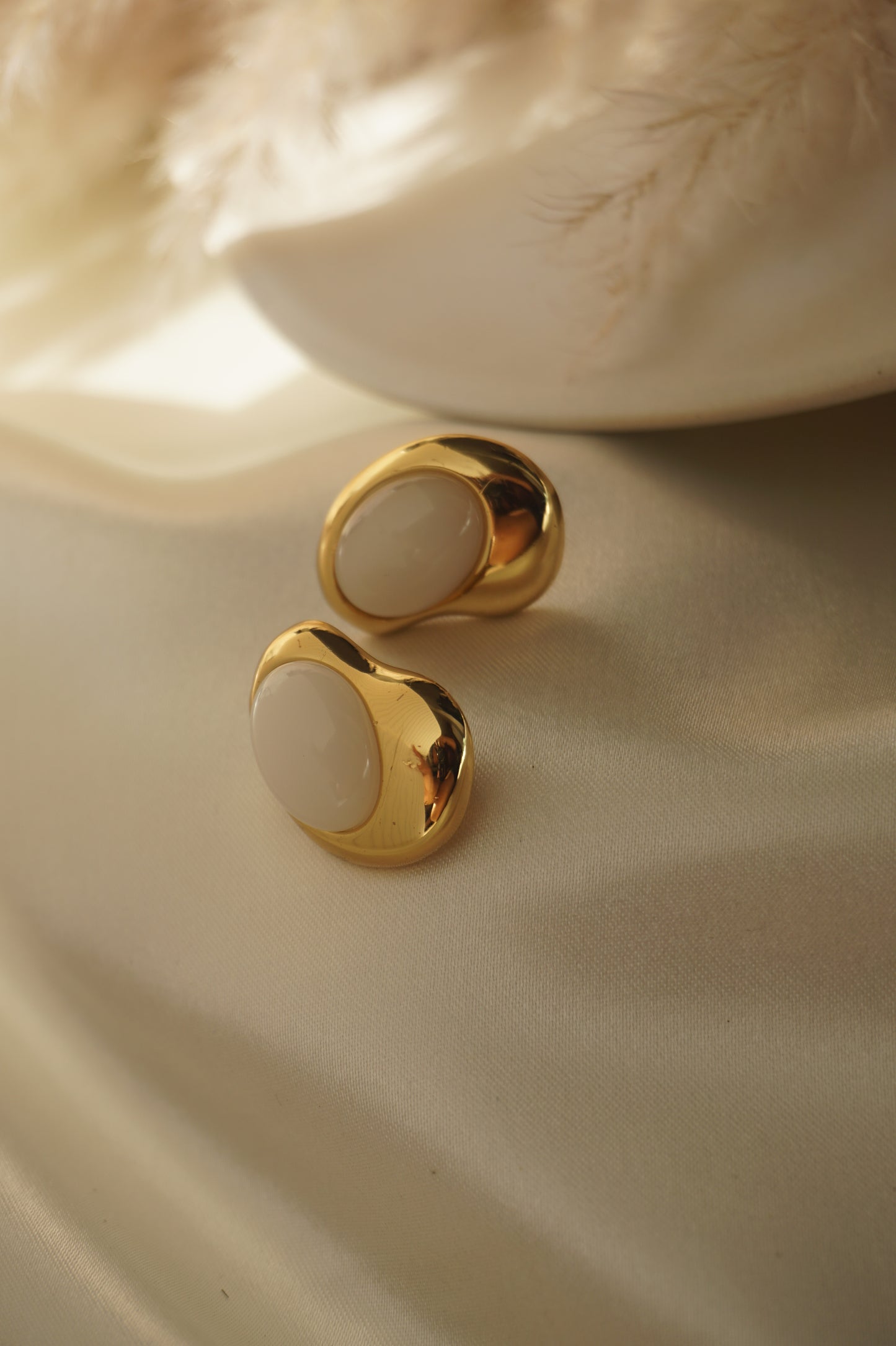 Clam Studs