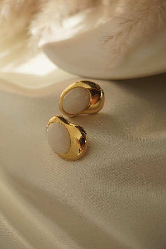 Clam Studs