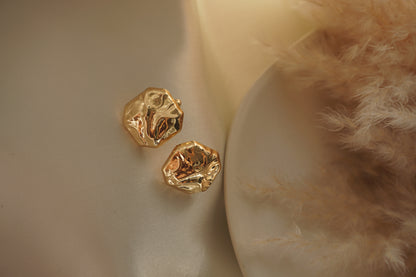 Elysia Studs