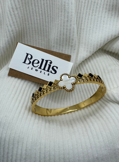 Bella